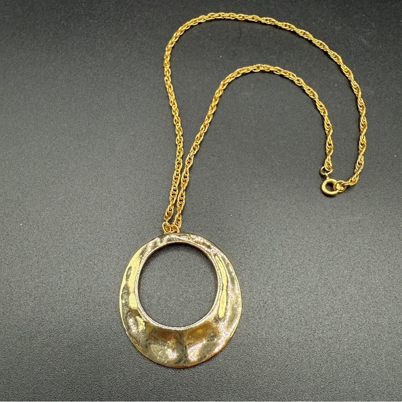 Chic Gold-Tone Textured Circle Pendant Necklace - Picture 1 of 11